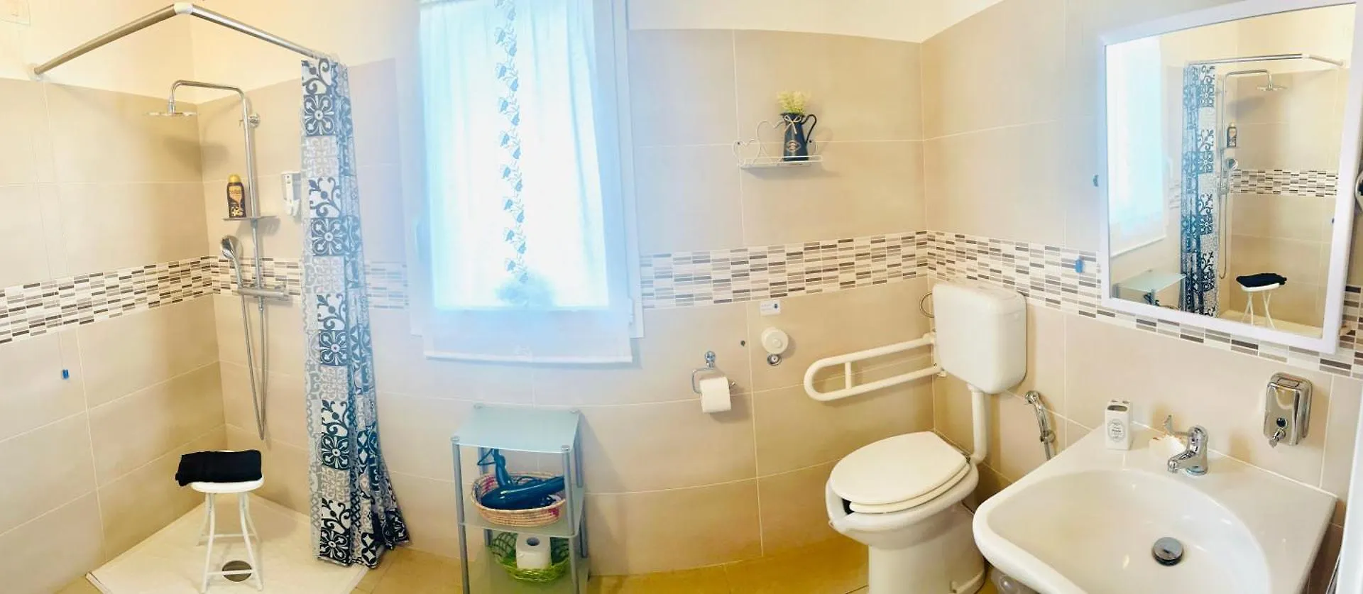 Una Vita In Vacanza Comiso Guest house
