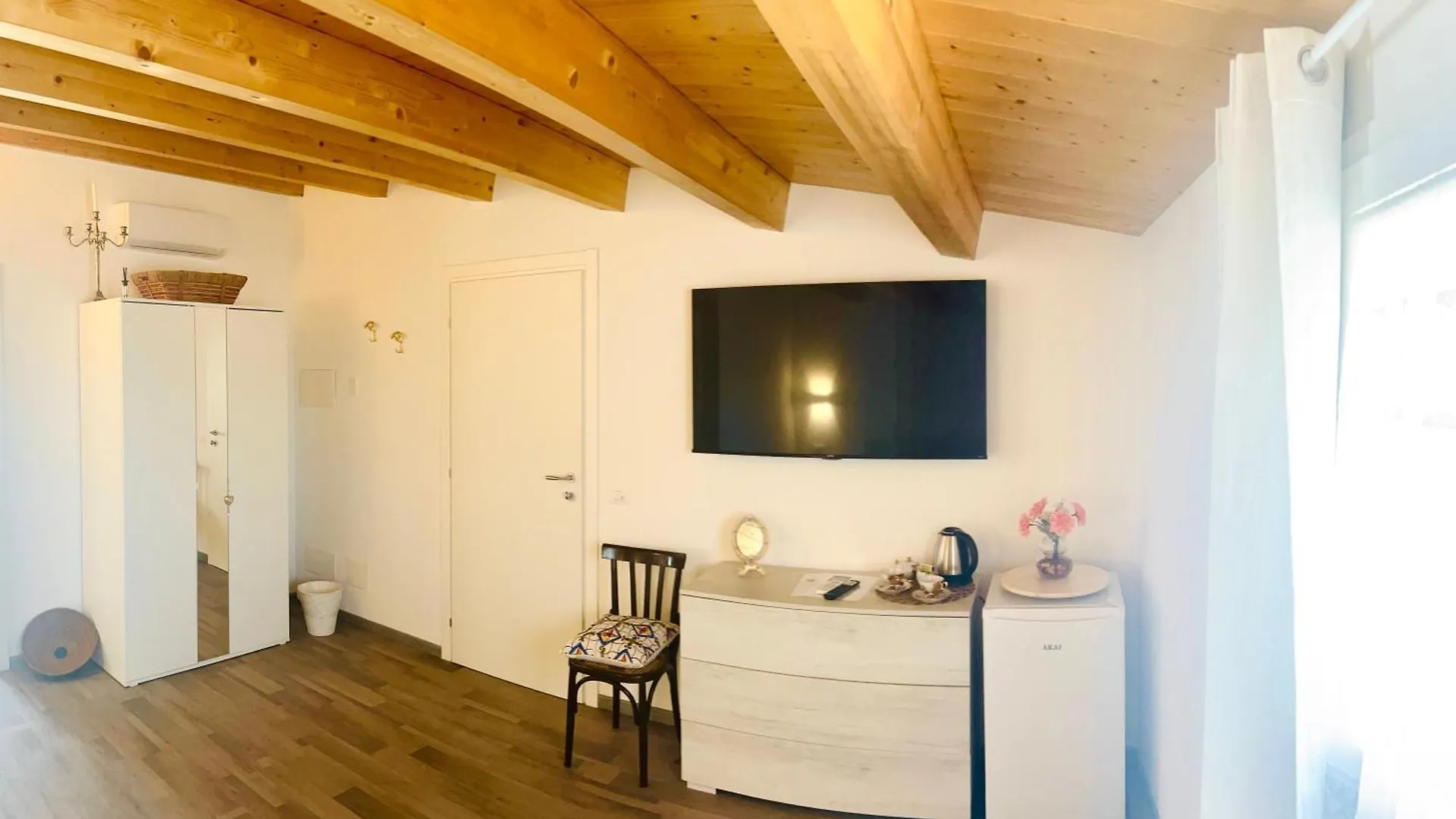 Una Vita In Vacanza Comiso Guest house